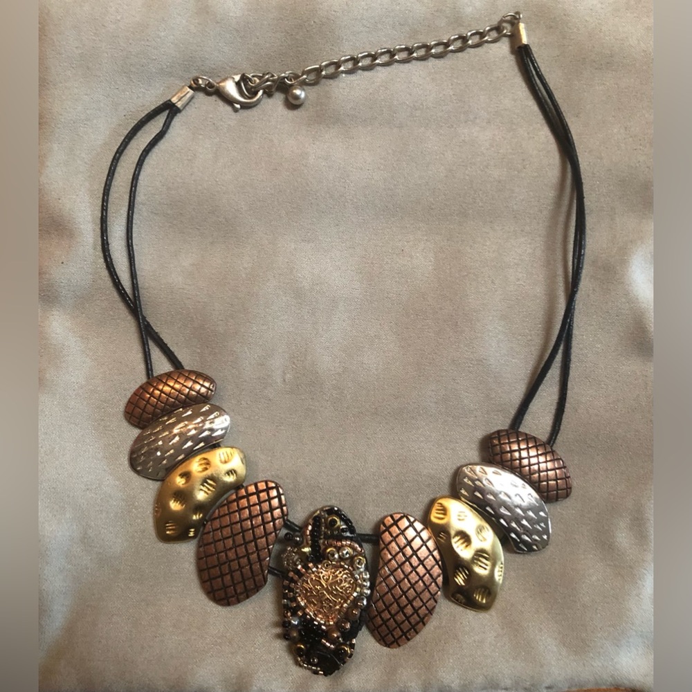 Bronze and metal rope necklace.